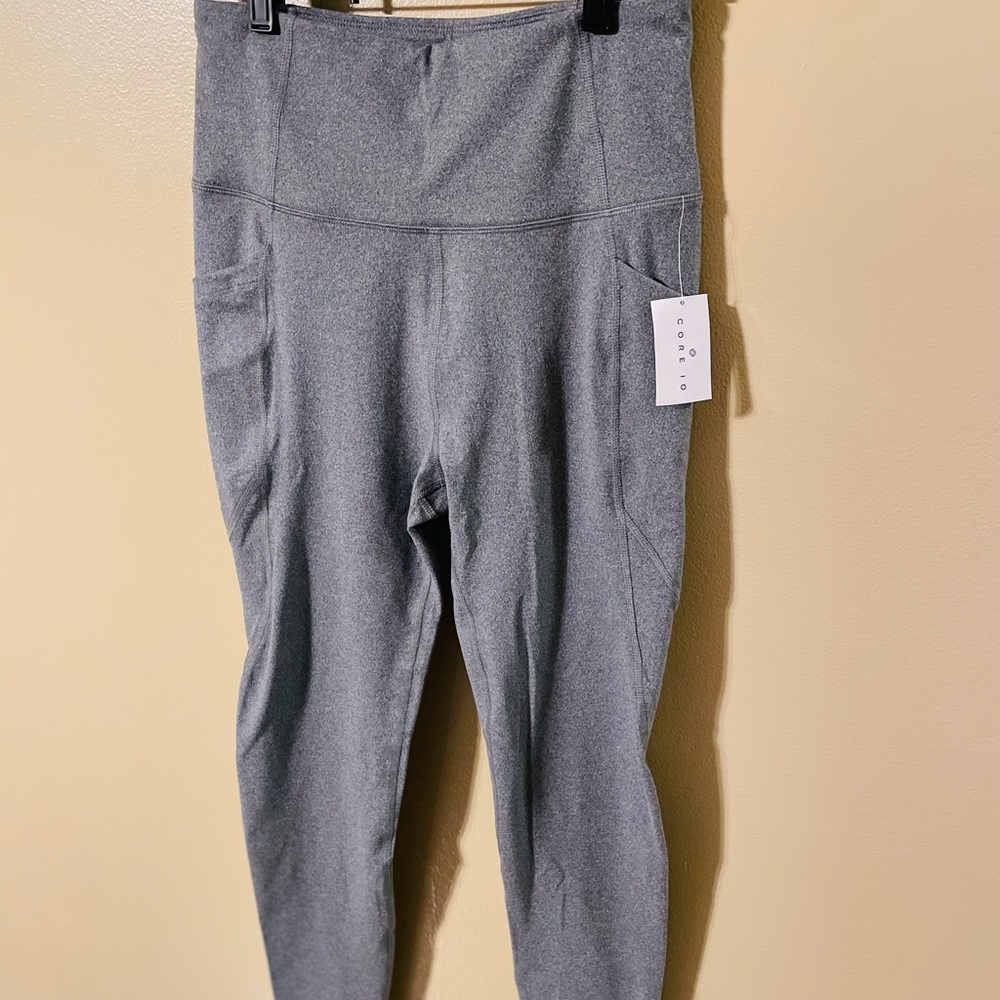 NWT Core 10 Leggings for Exercise Size M Gray with Pockets